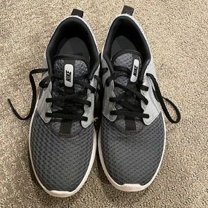 Nike Roche golf shoes